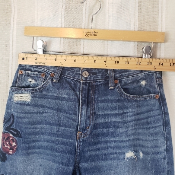 Abercrombie & Fitch Annie High Rise Girlfriend Jeans Blue Embroidered Size 26/2r - Picture 5 of 9